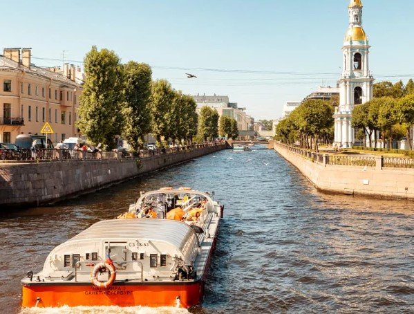 Прогулка по Фонтанке: путешествие в сердце Петербурга
